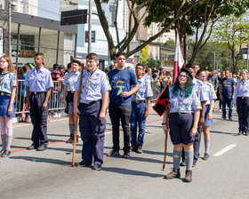 Desfile Cívico de 7 de Setembro - Av. Paulo Faccini - Bosque Maia - Dia 07/09/2019